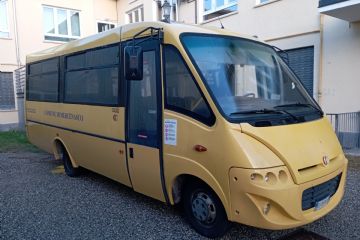 Asta pubblica per la vendita scuolabus Iveco Turbo Daily
